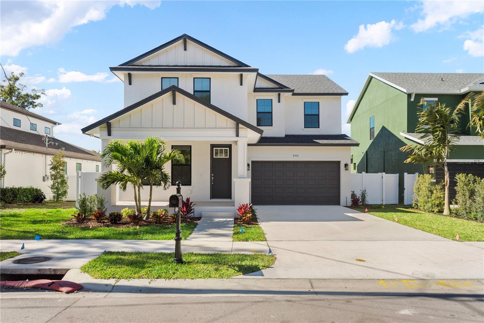 4202 N CLEARFIELD AVENUE