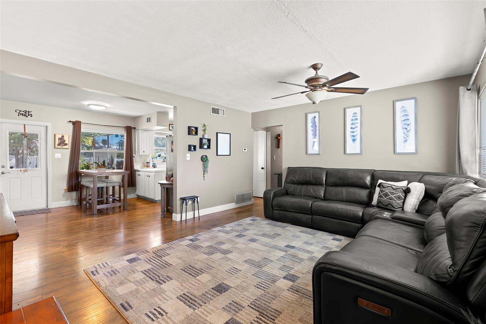 1009 S SAN REMO AVENUE