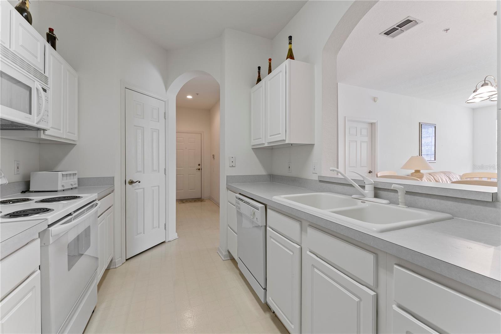 GOLF RIDGE CONDO - Residential