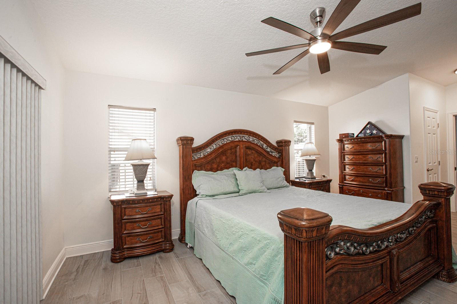 COUNTRY WOODS - Residential