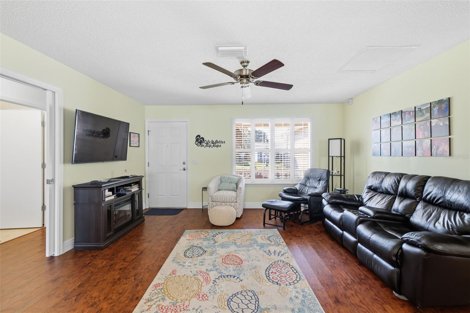 1609 BLOSSOM TERRACE