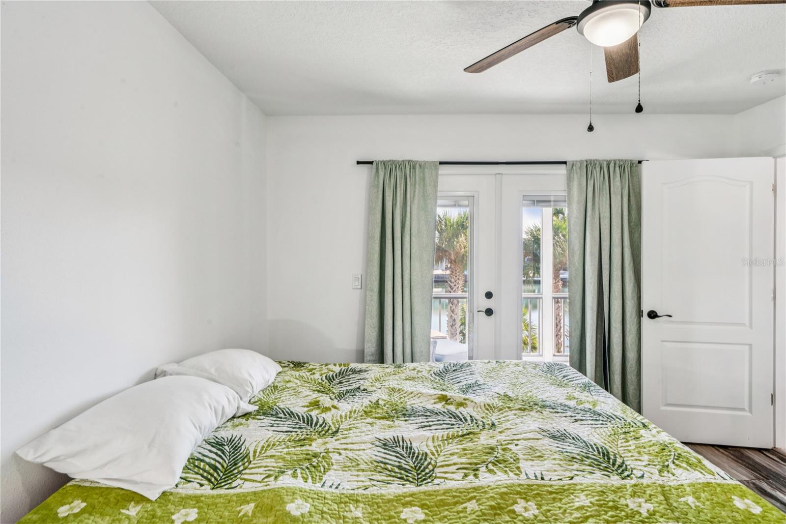 HERNANDO BEACH - Residential