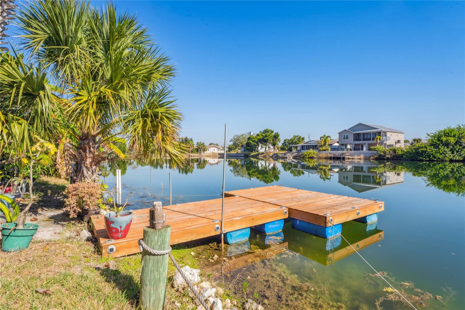 HERNANDO BEACH - Residential