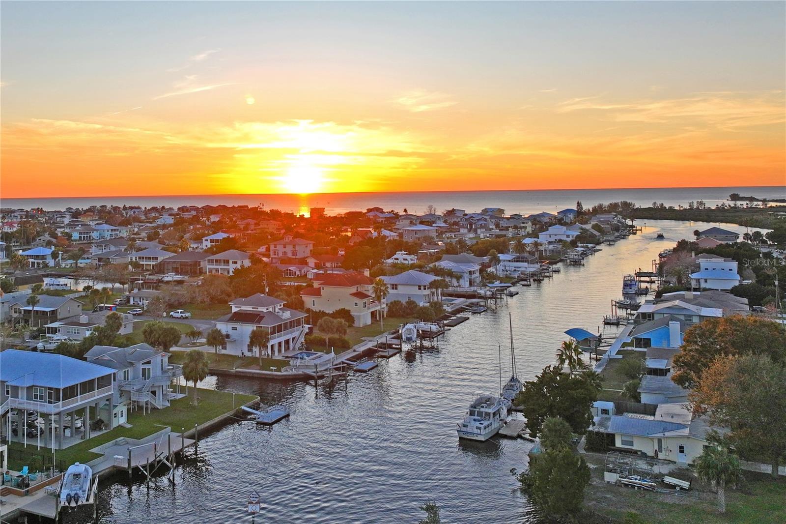 HERNANDO BEACH - Residential