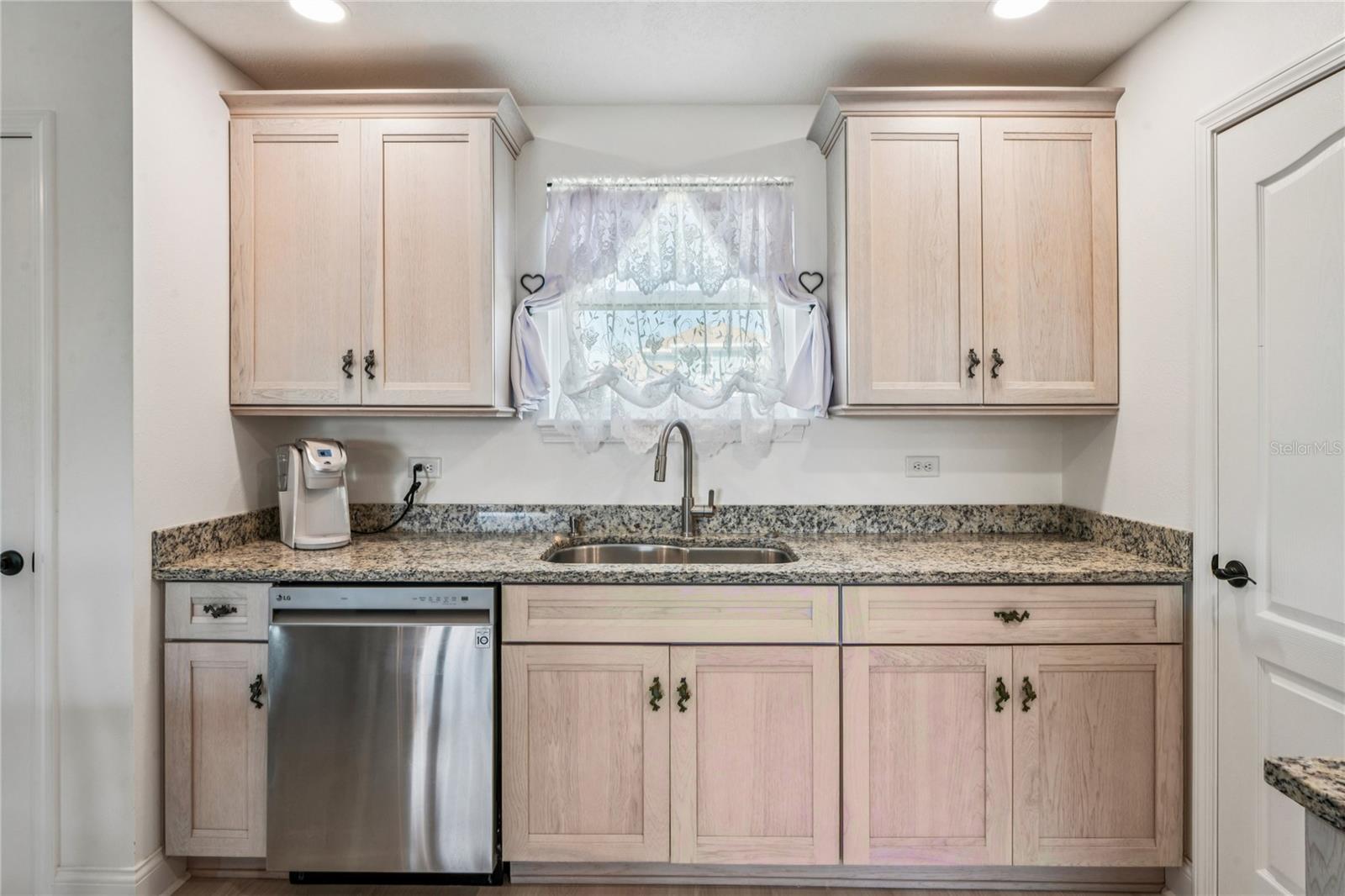 HERNANDO BEACH - Residential