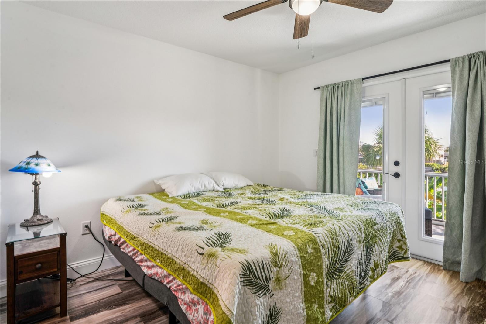 HERNANDO BEACH - Residential