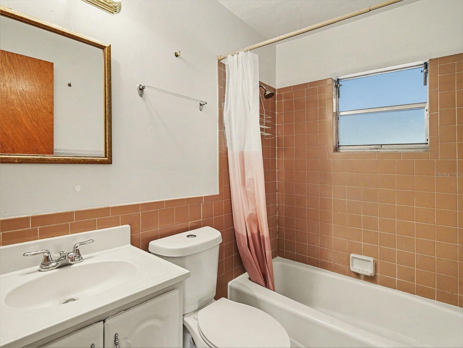 HINCKLEYS SUB - Residential