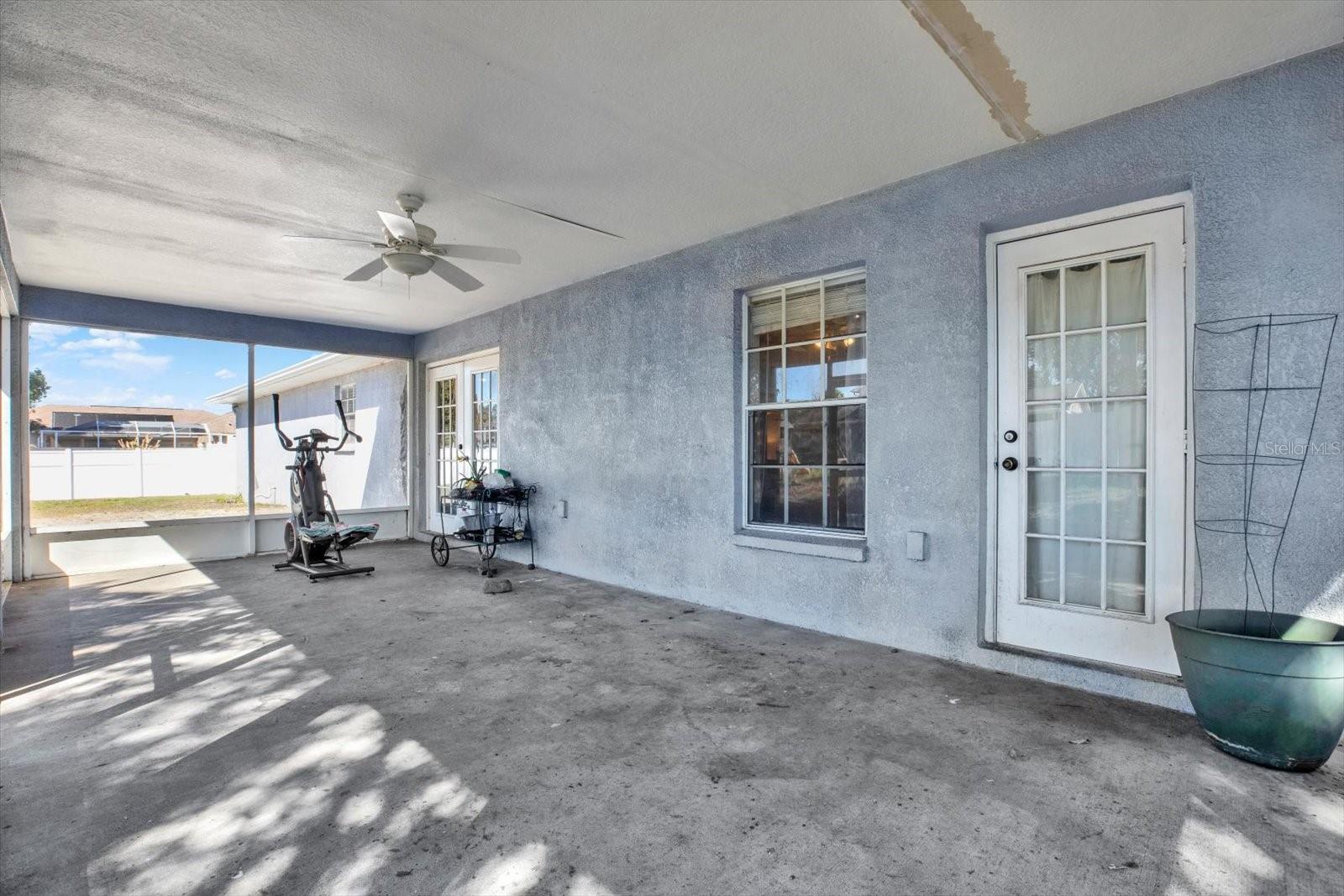 SPRING HILL - Residential