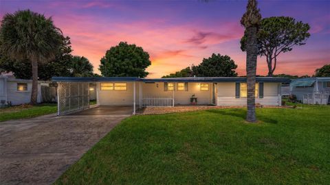 Tiny photo for 31643 Howard Street, Tavares, FL 32778 (MLS # G5112594)