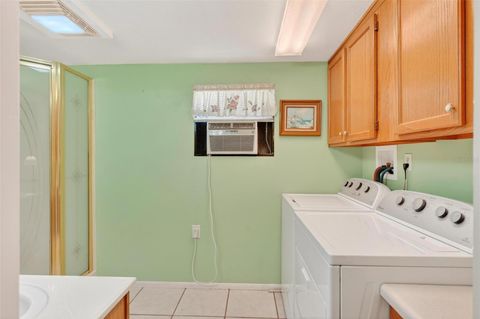 Tiny photo for 31643 Howard Street, Tavares, FL 32778 (MLS # G5112594)