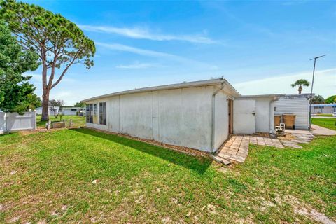 Tiny photo for 31643 Howard Street, Tavares, FL 32778 (MLS # G5112594)