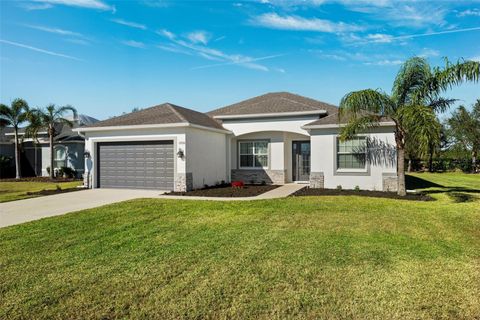 A home in PARRISH