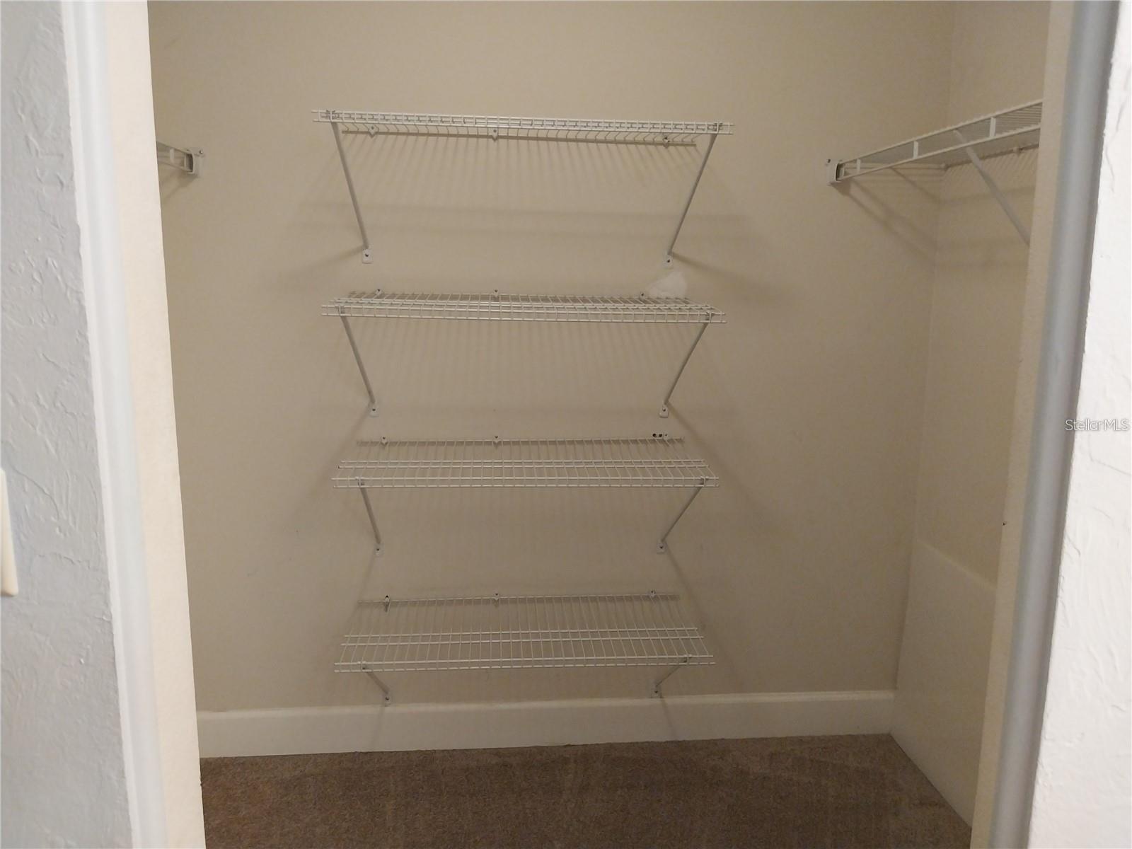 TAMARON - Residential Lease