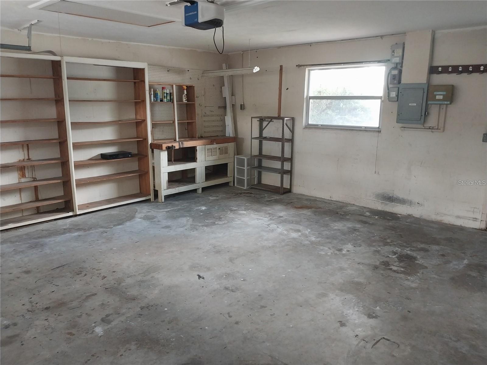 TAMARON - Residential Lease