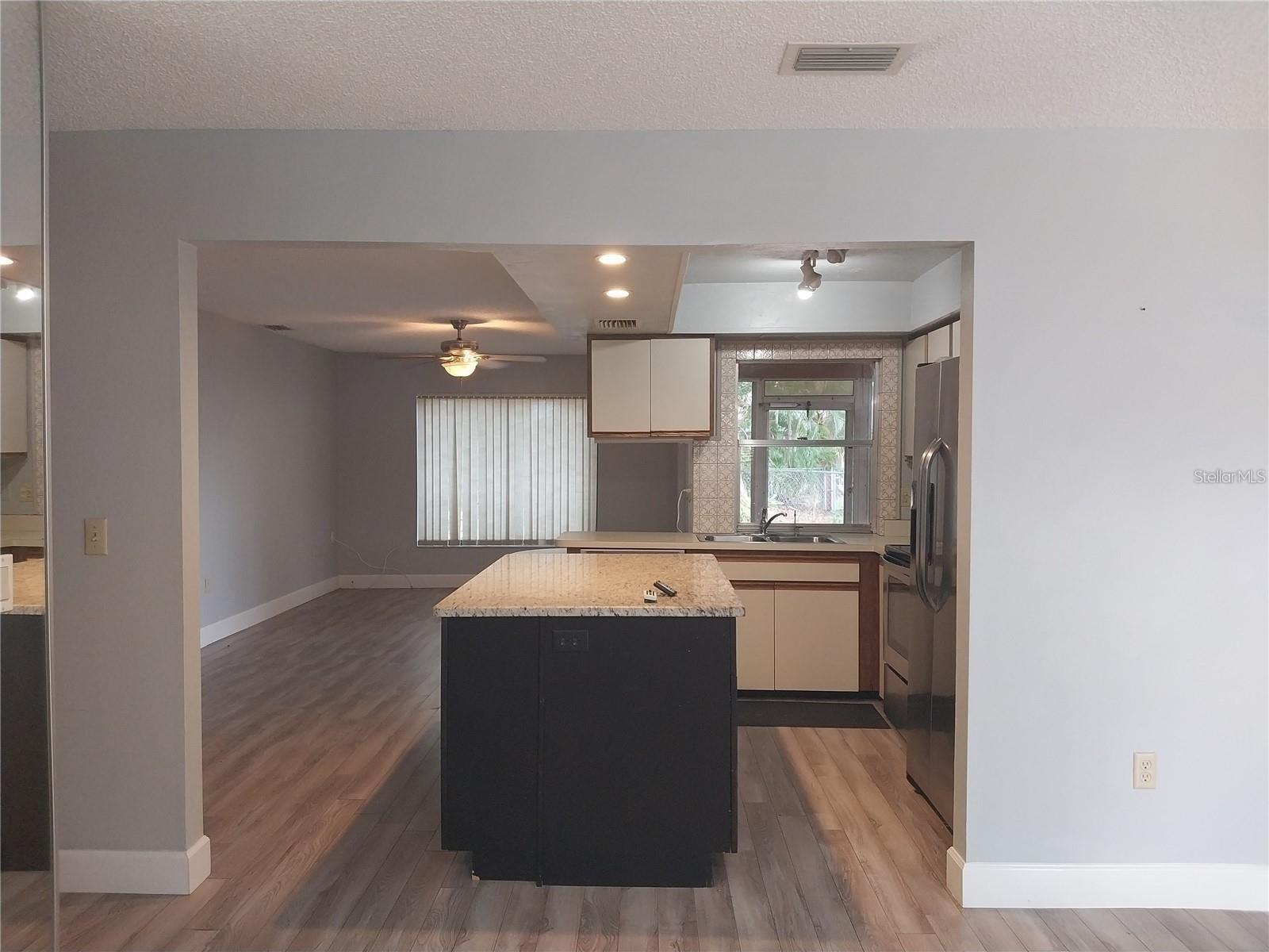 TAMARON - Residential Lease