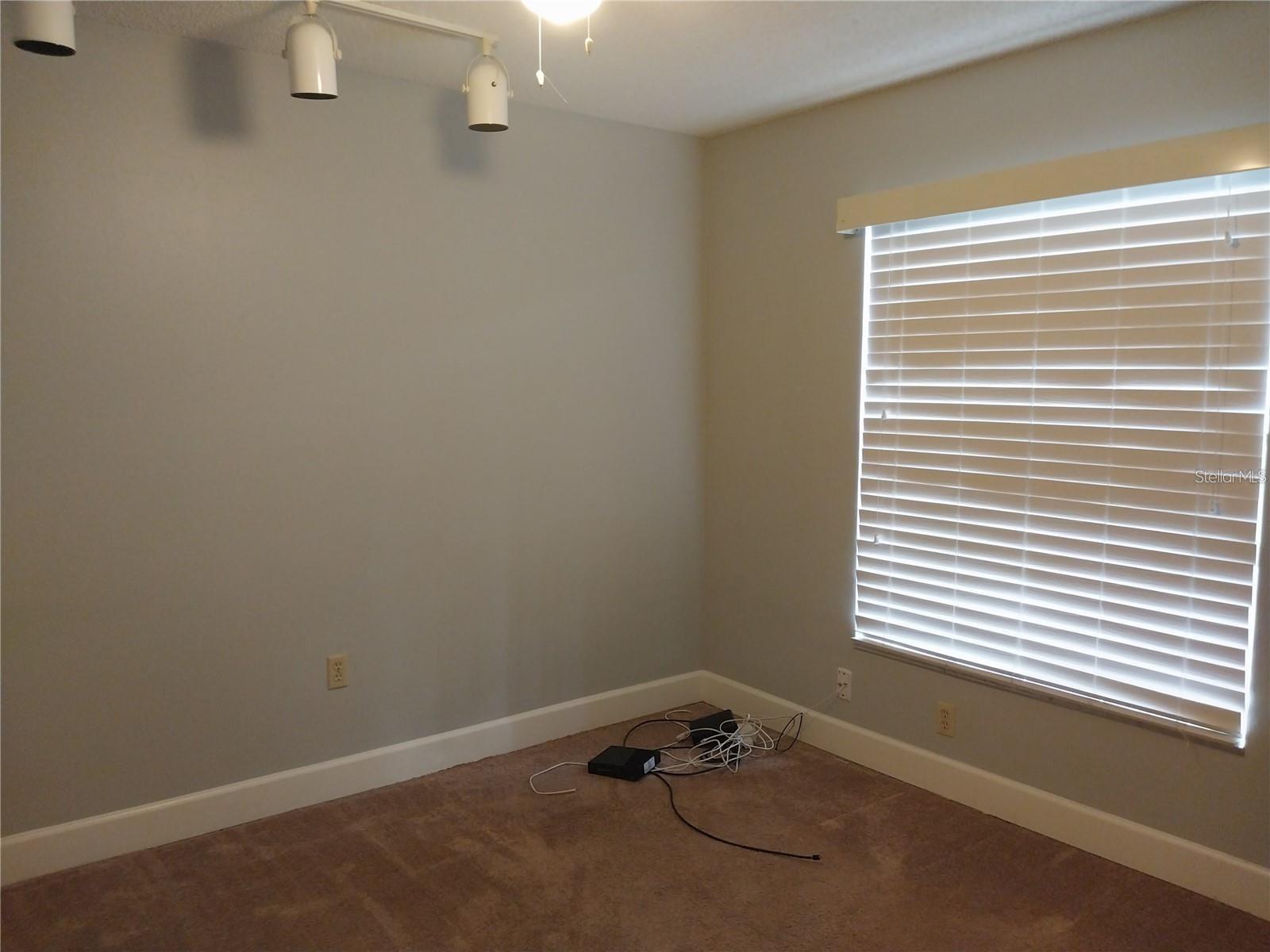 TAMARON - Residential Lease