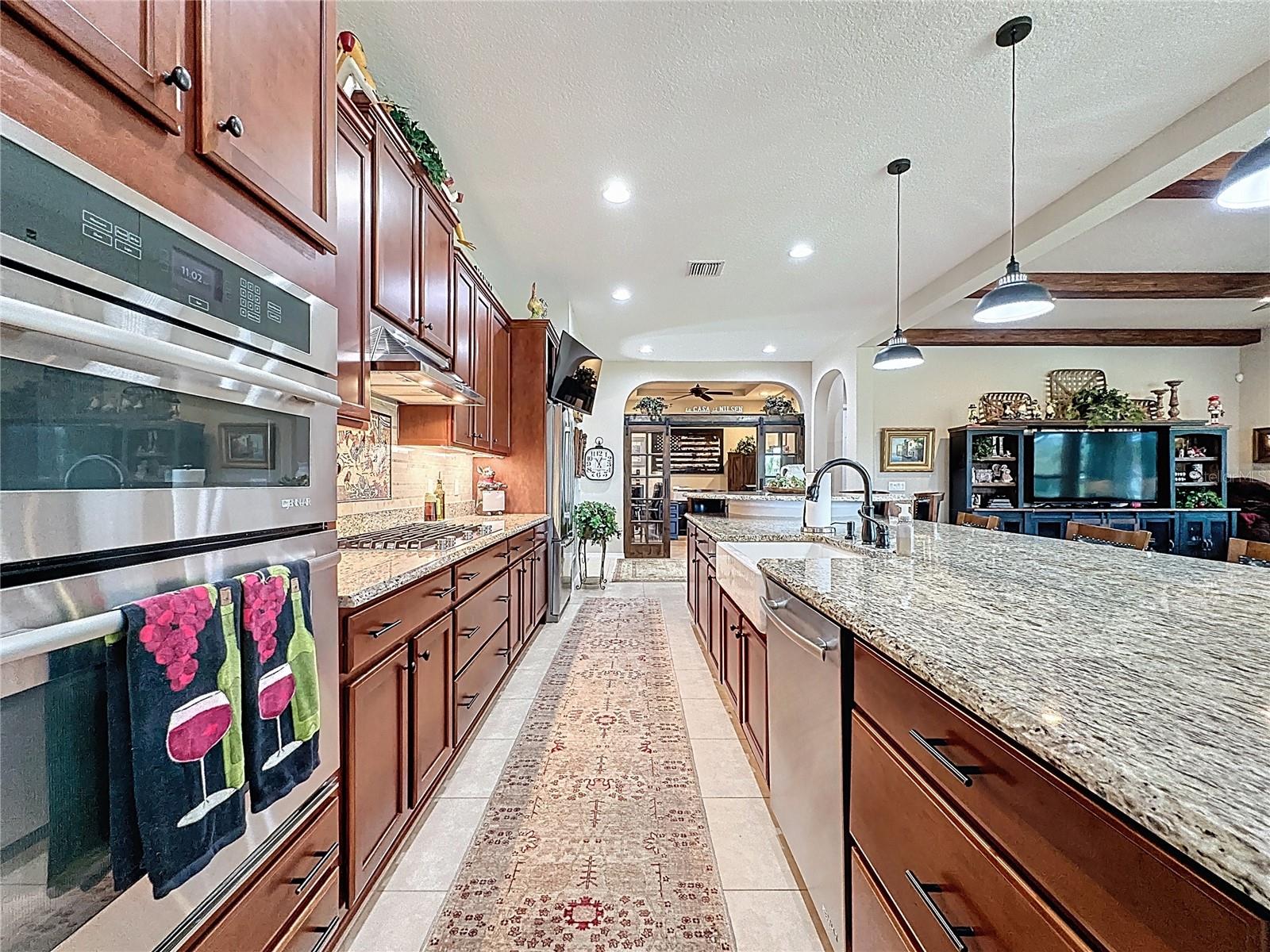 CASCADES OF GROVELAND (TRILOGY) - Residential
