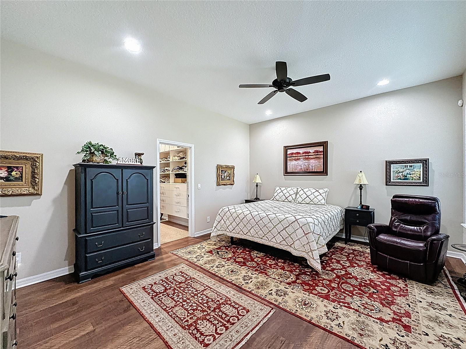 CASCADES OF GROVELAND (TRILOGY) - Residential
