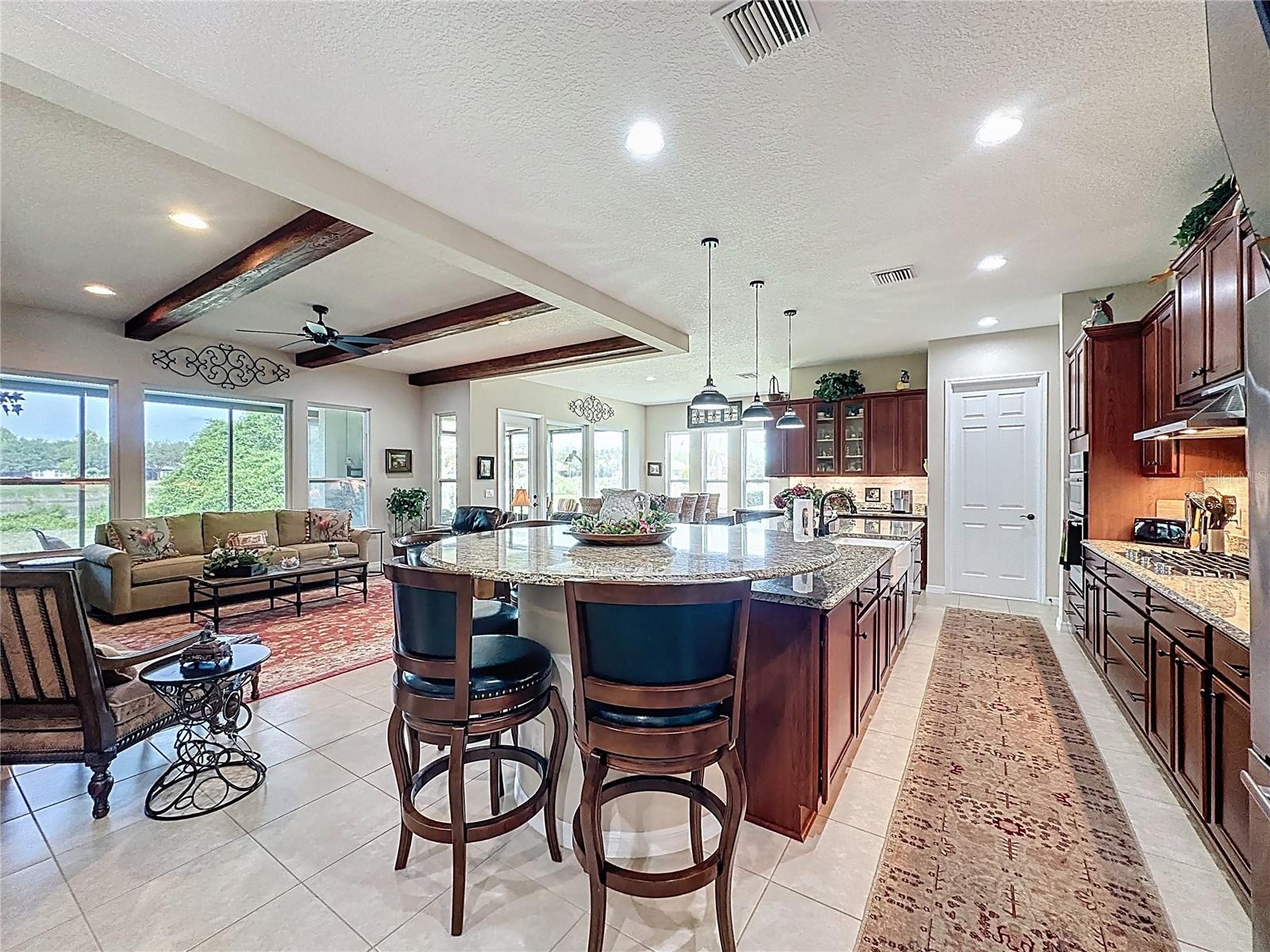 CASCADES OF GROVELAND (TRILOGY) - Residential