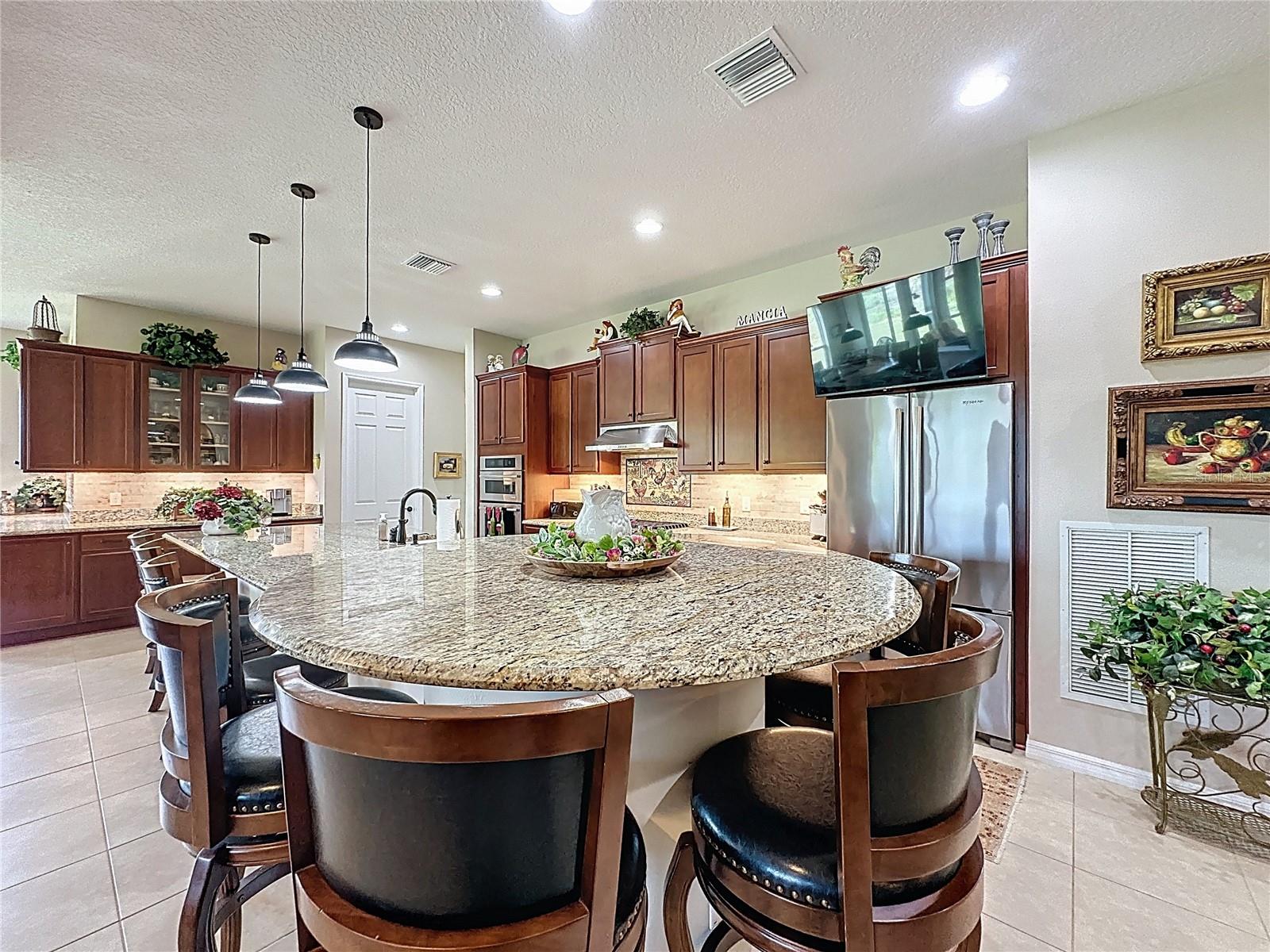 CASCADES OF GROVELAND (TRILOGY) - Residential