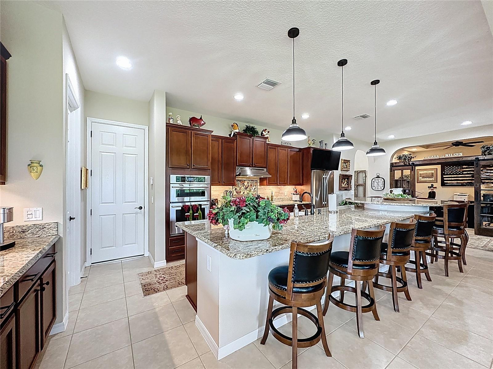 CASCADES OF GROVELAND (TRILOGY) - Residential
