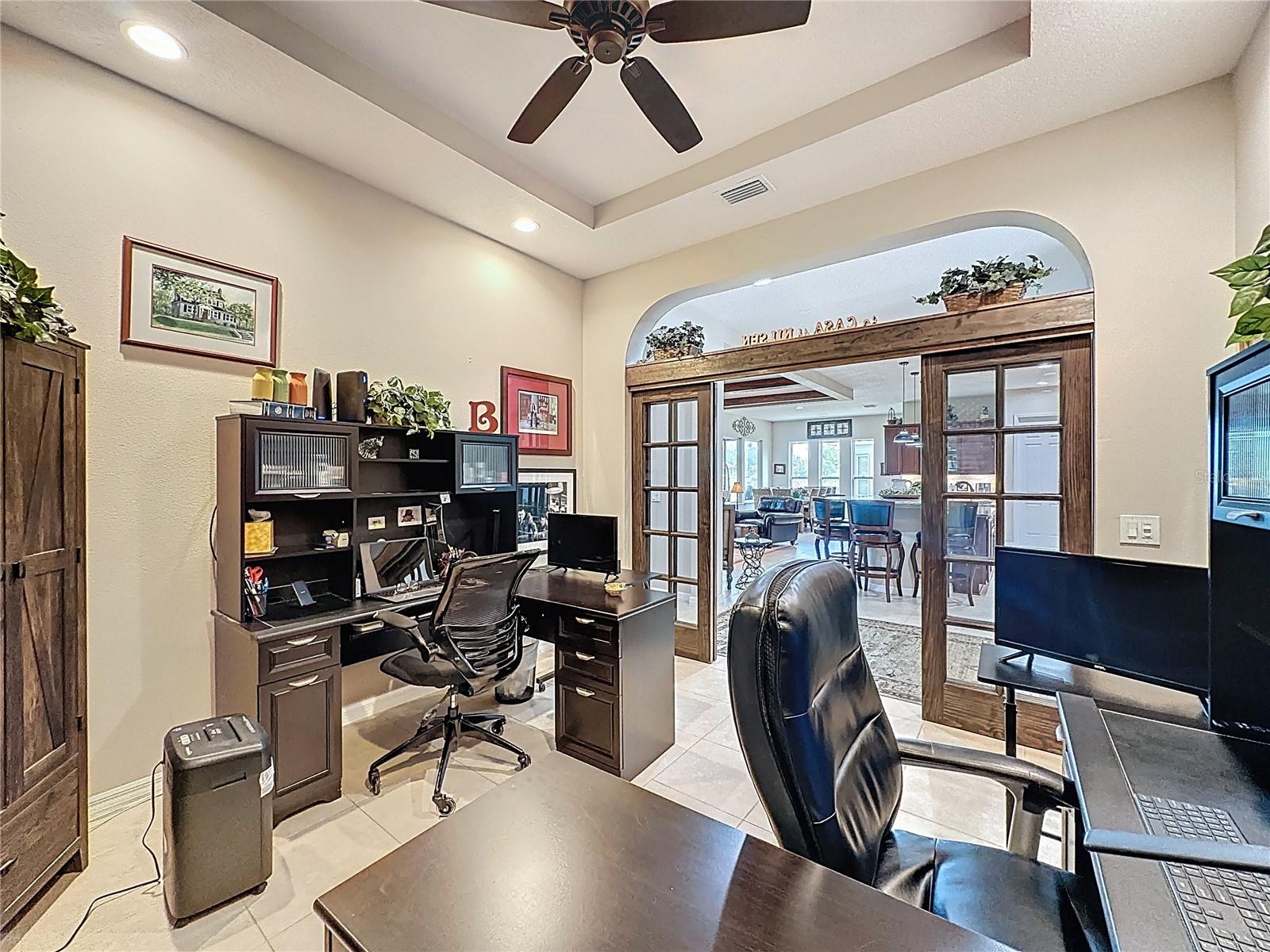 CASCADES OF GROVELAND (TRILOGY) - Residential