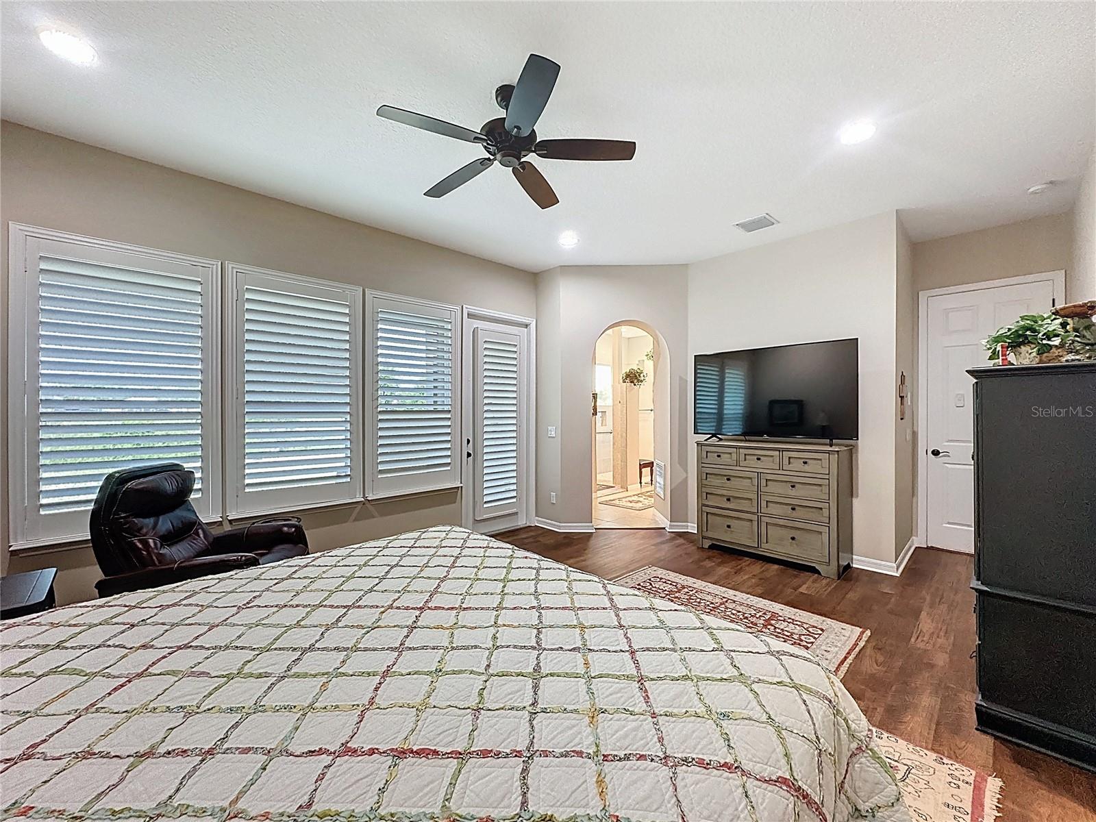 CASCADES OF GROVELAND (TRILOGY) - Residential