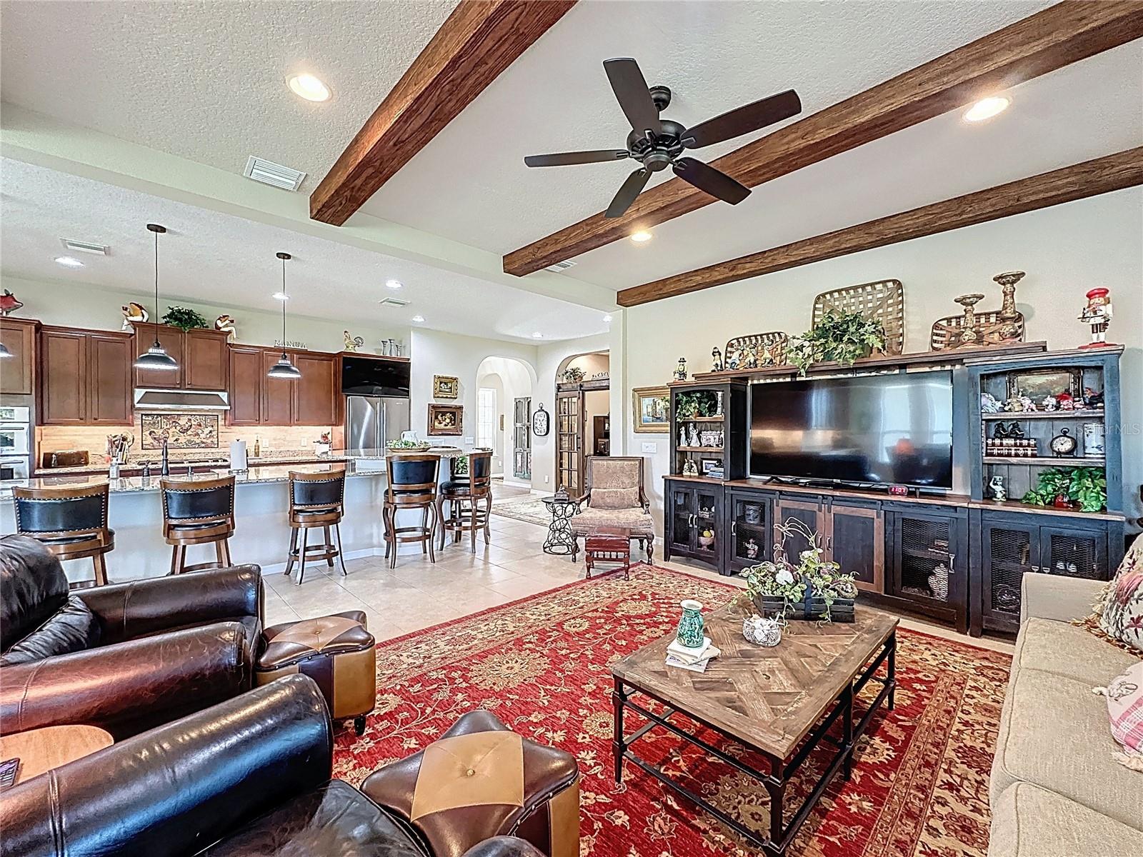 CASCADES OF GROVELAND (TRILOGY) - Residential