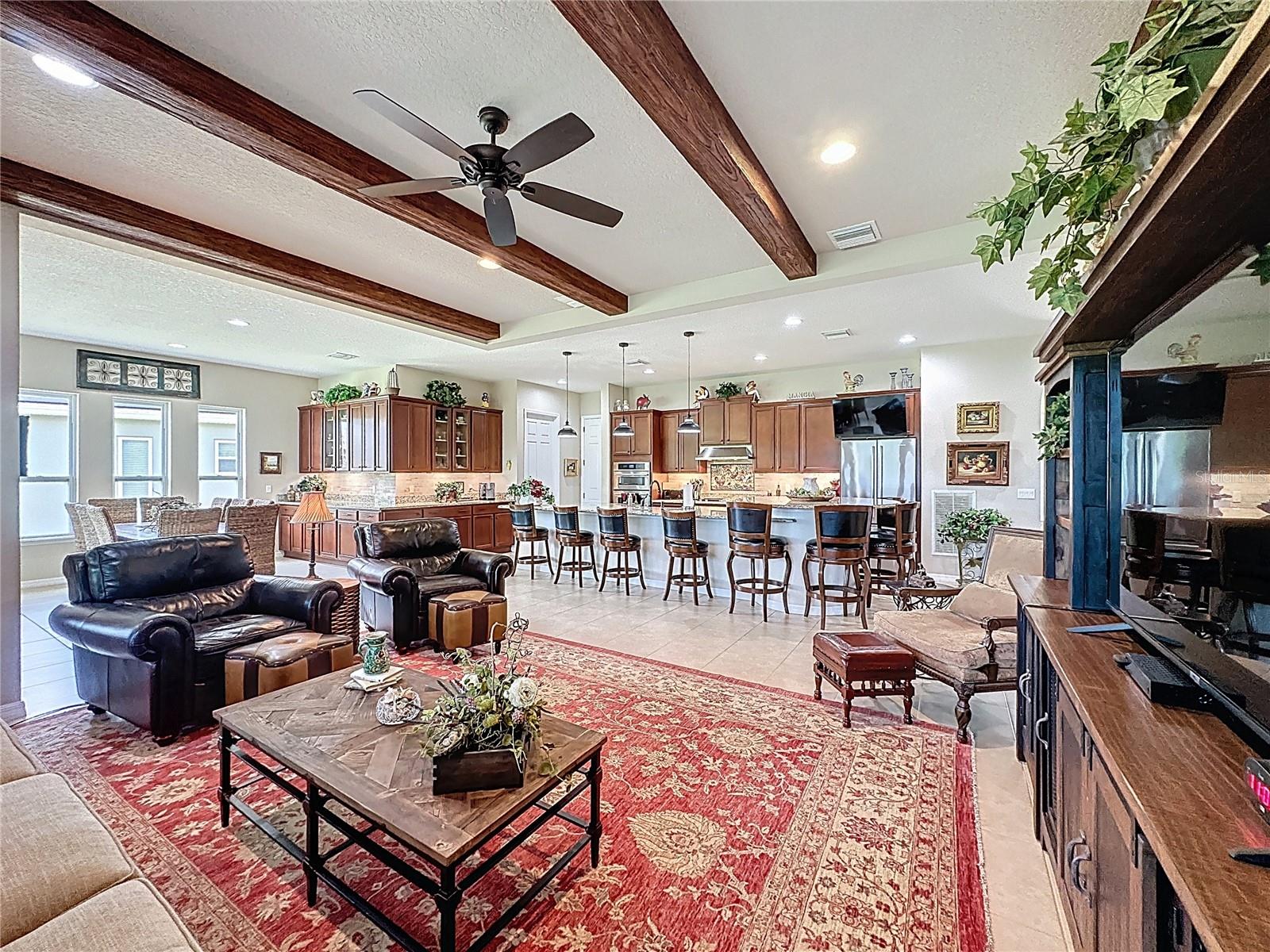 CASCADES OF GROVELAND (TRILOGY) - Residential
