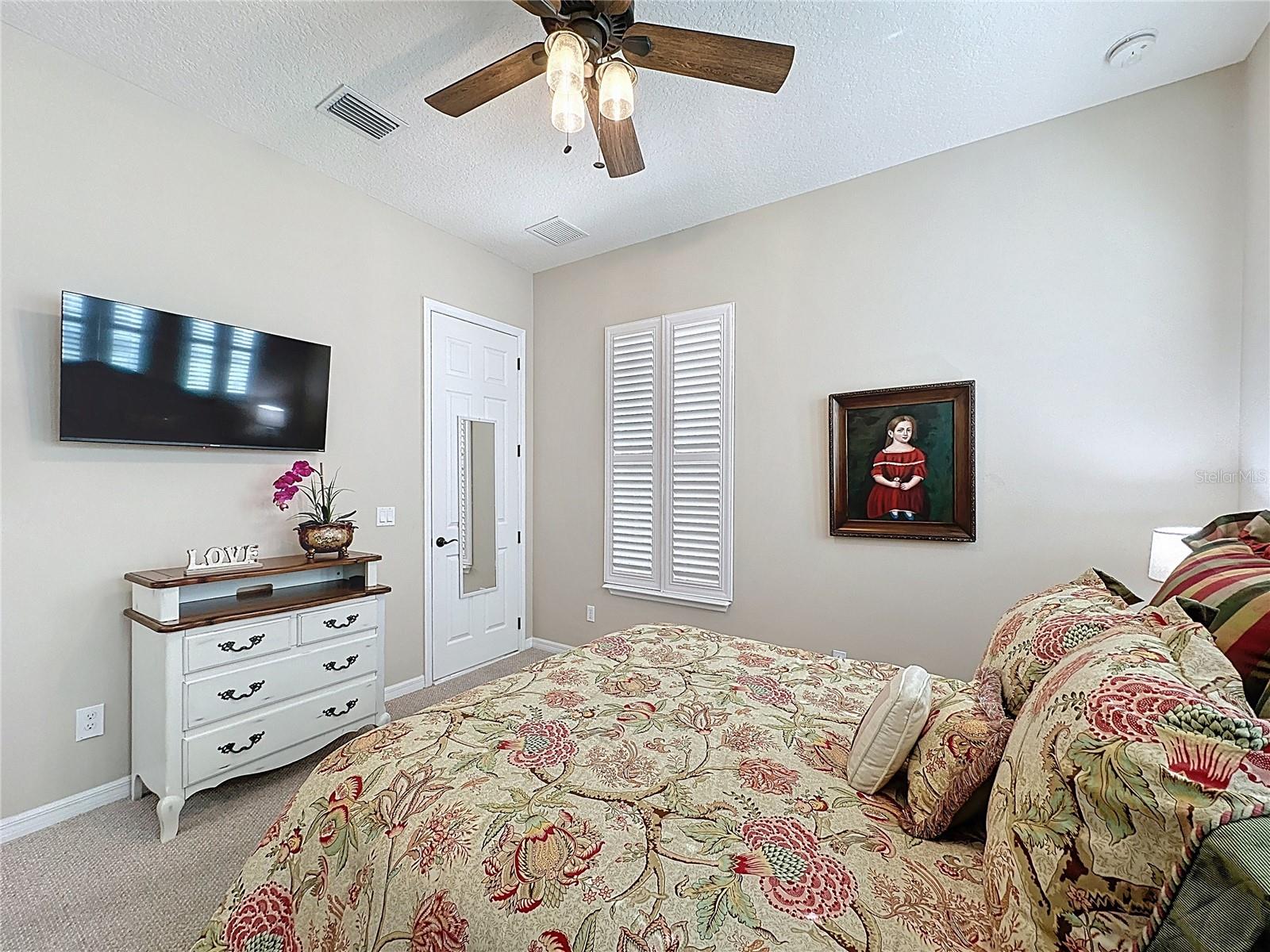 CASCADES OF GROVELAND (TRILOGY) - Residential