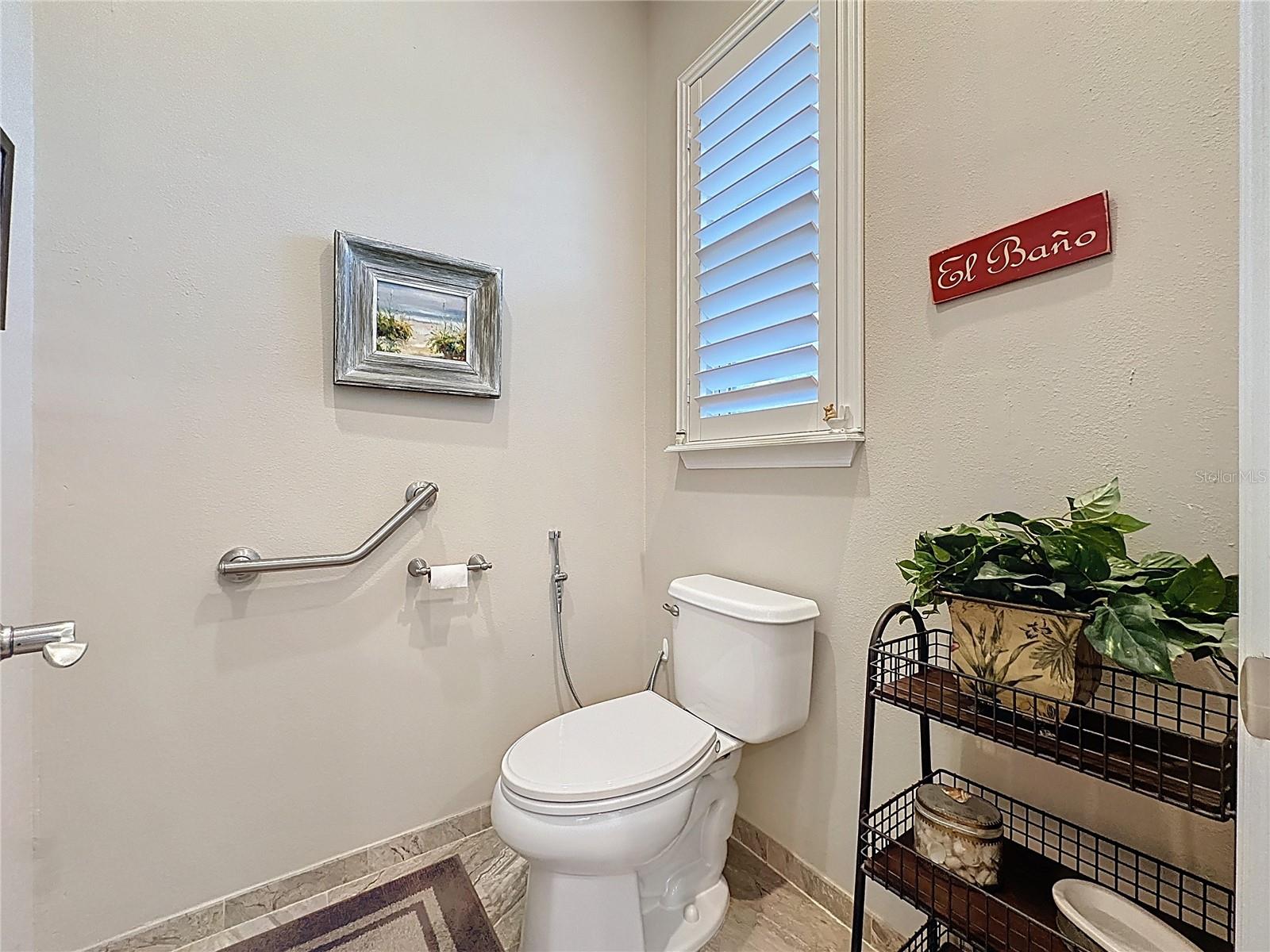 CASCADES OF GROVELAND (TRILOGY) - Residential