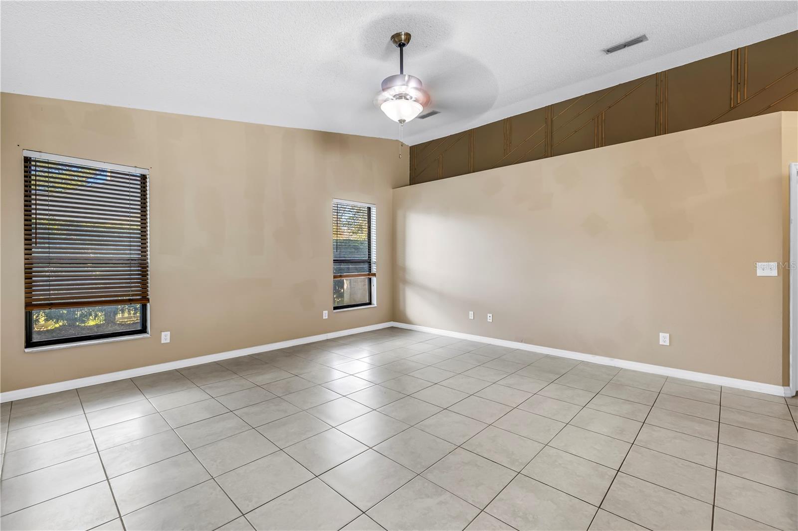 KEYSTONE CROSSINGS - Residential