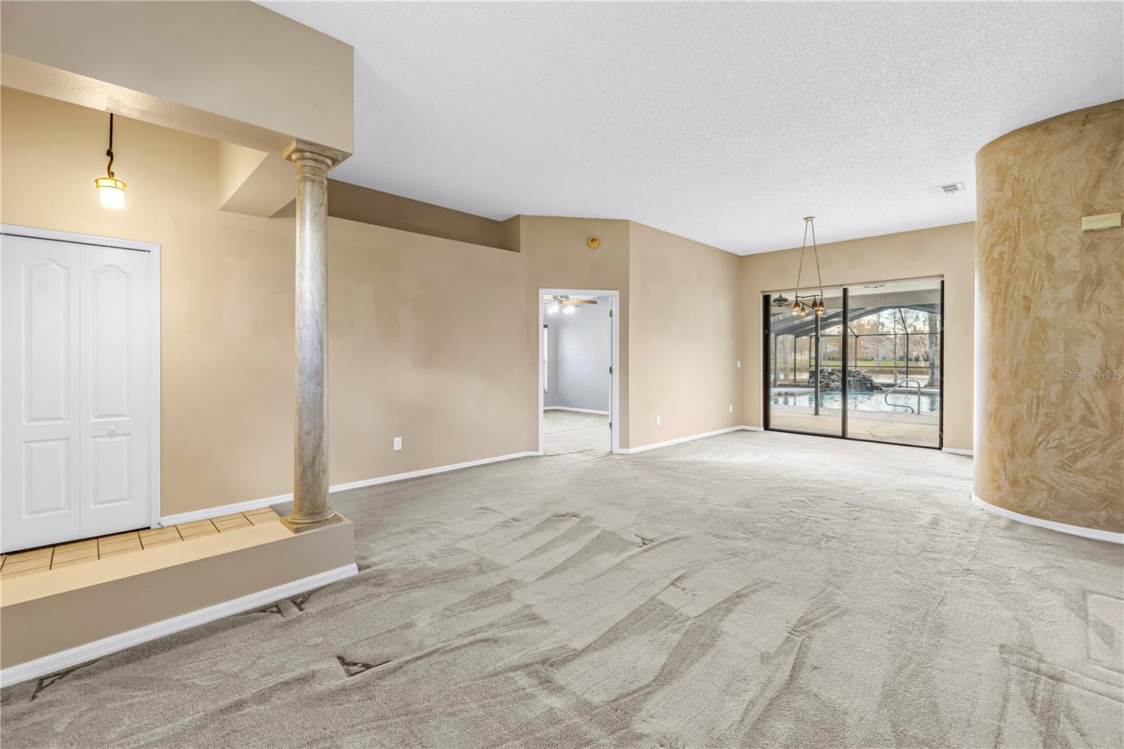 KEYSTONE CROSSINGS - Residential