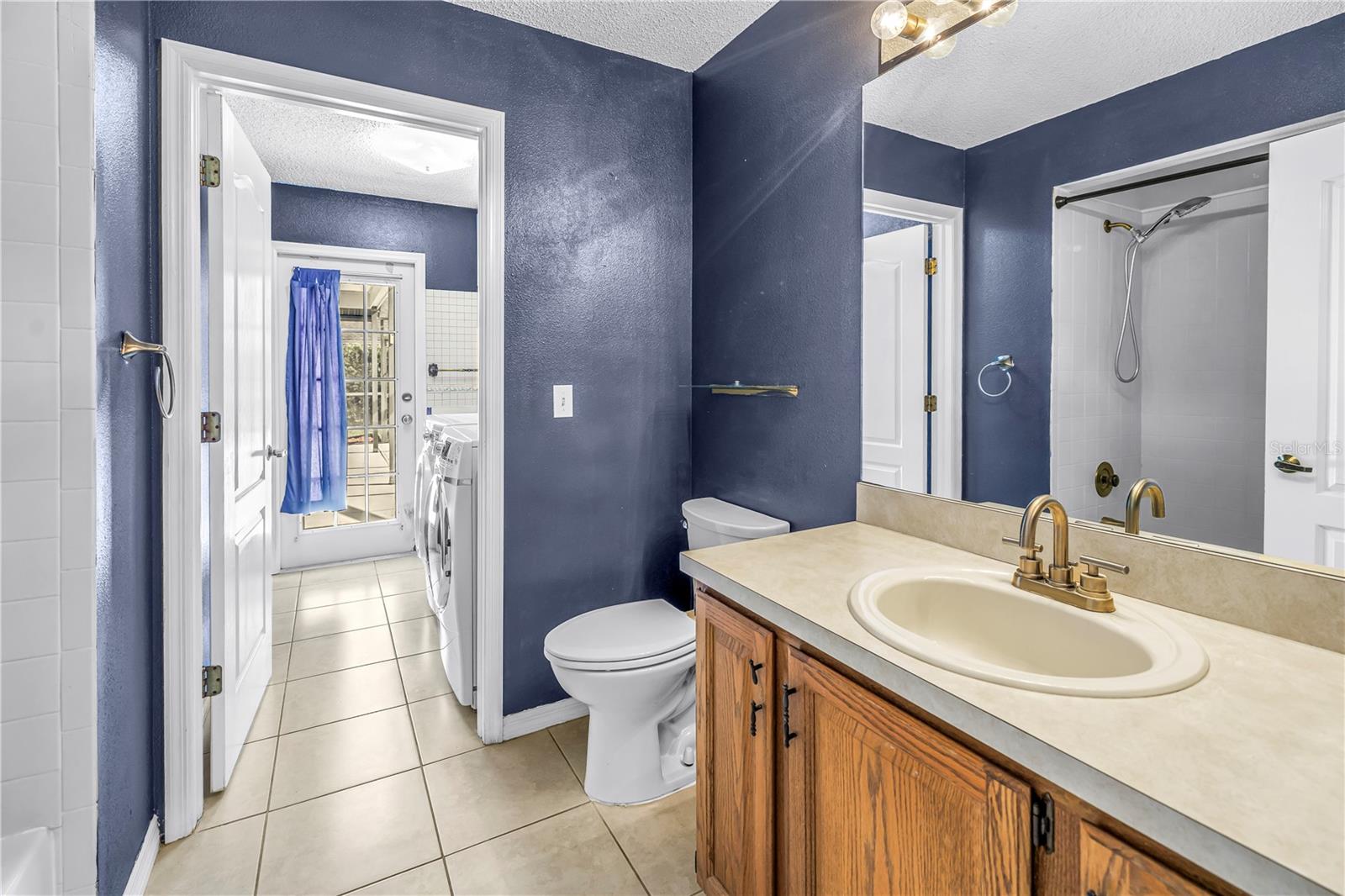 KEYSTONE CROSSINGS - Residential