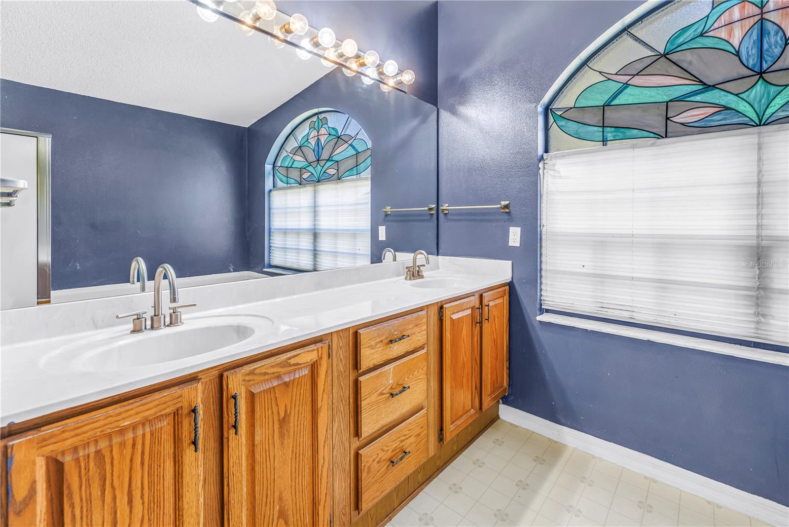 KEYSTONE CROSSINGS - Residential