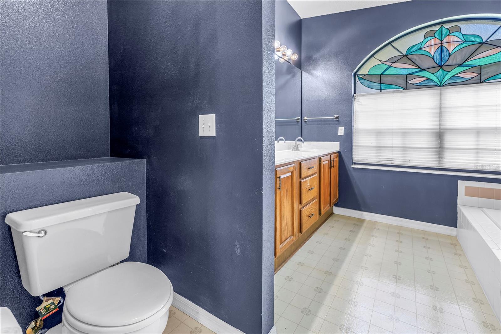 KEYSTONE CROSSINGS - Residential