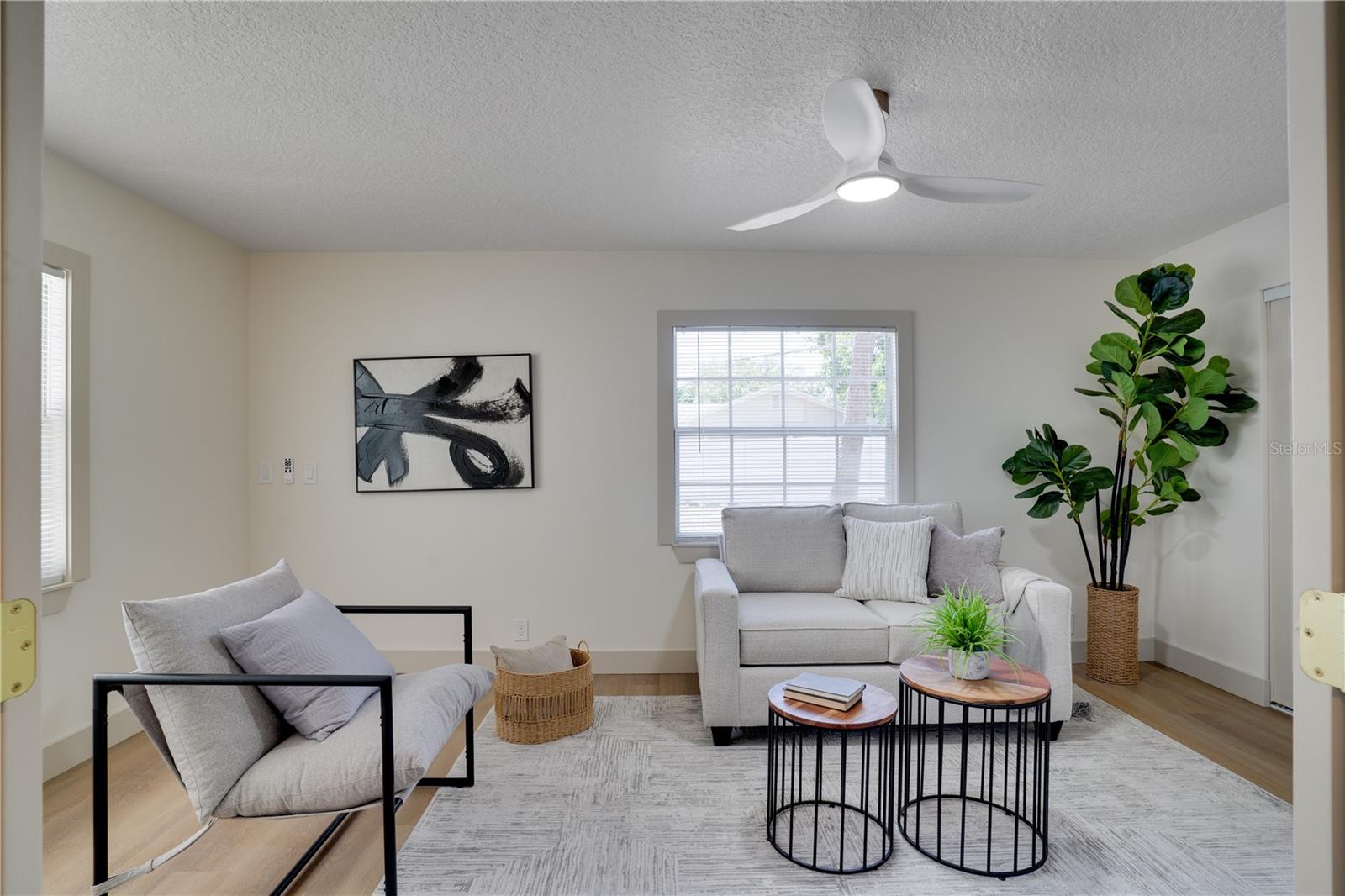 PASADENA ESTATES SEC F - Residential