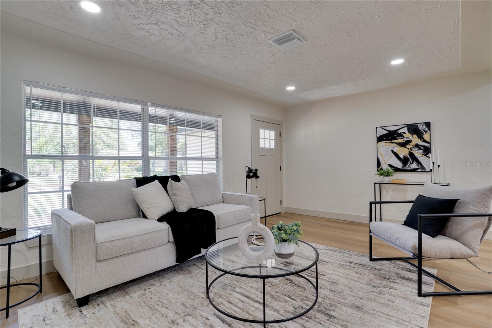 PASADENA ESTATES SEC F - Residential