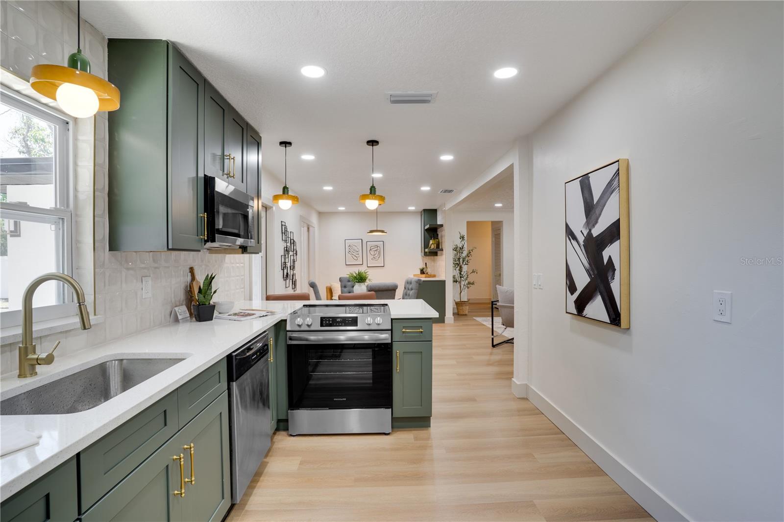 PASADENA ESTATES SEC F - Residential