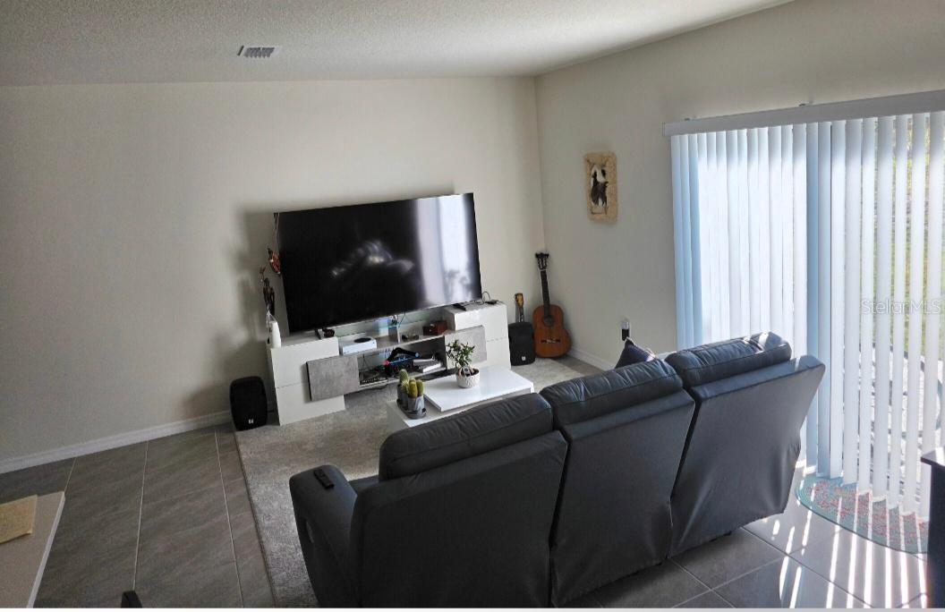 HORSE CREEK AT CROSSWINDS - Residential Lease