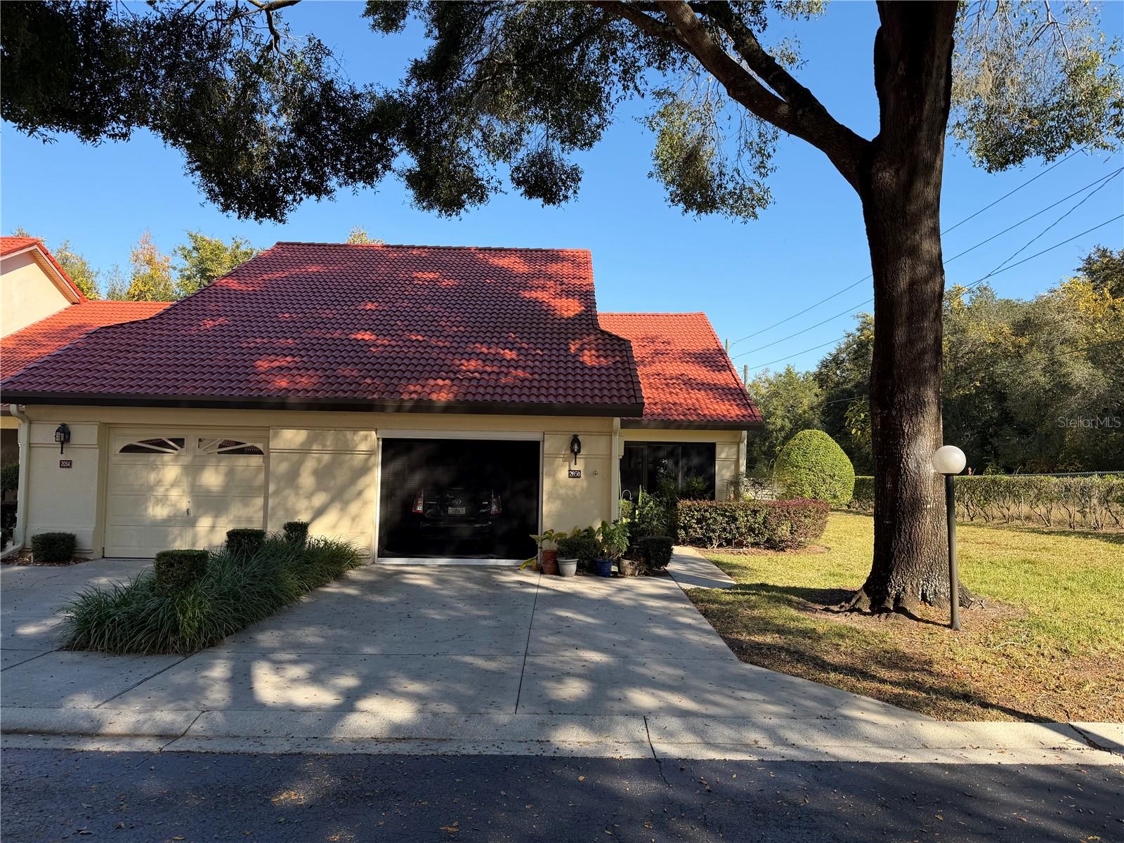 REGENCY PARK CONDO - Residential