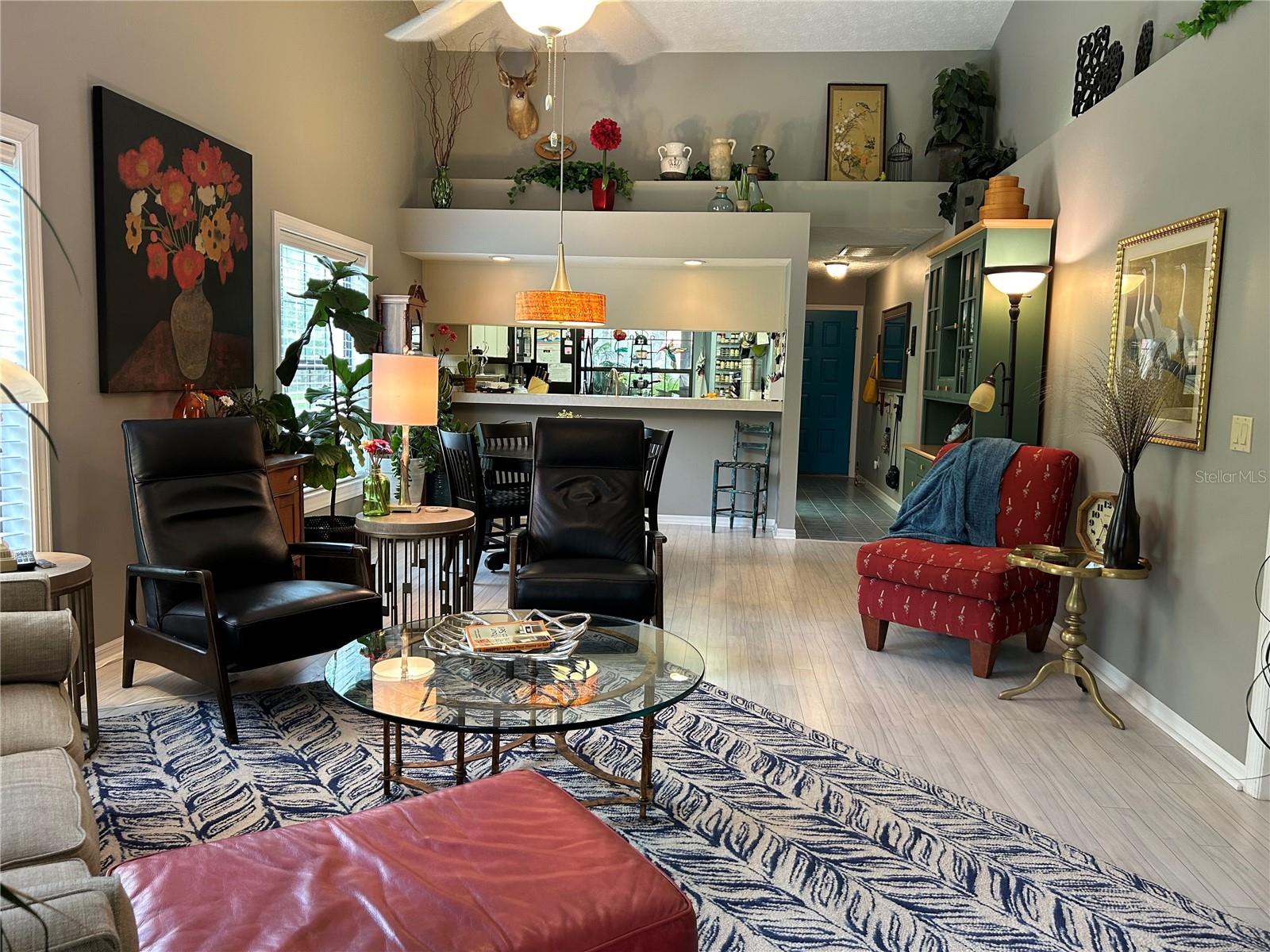 REGENCY PARK CONDO - Residential