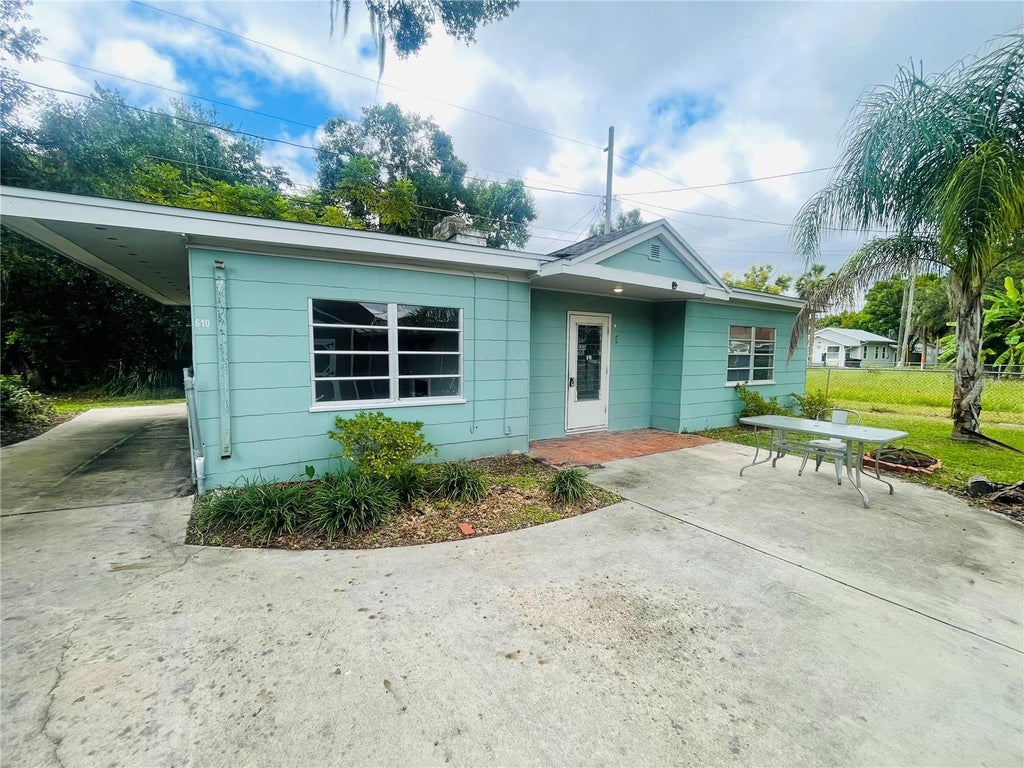 Photo of 610 Massachusetts Avenue, Saint Cloud, FL 34769 (MLS # S5159445)