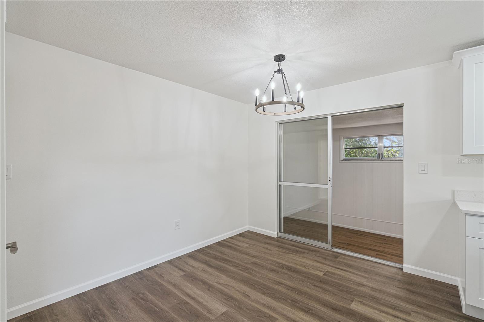 LEESBURG BEVERLY SHORES - Residential