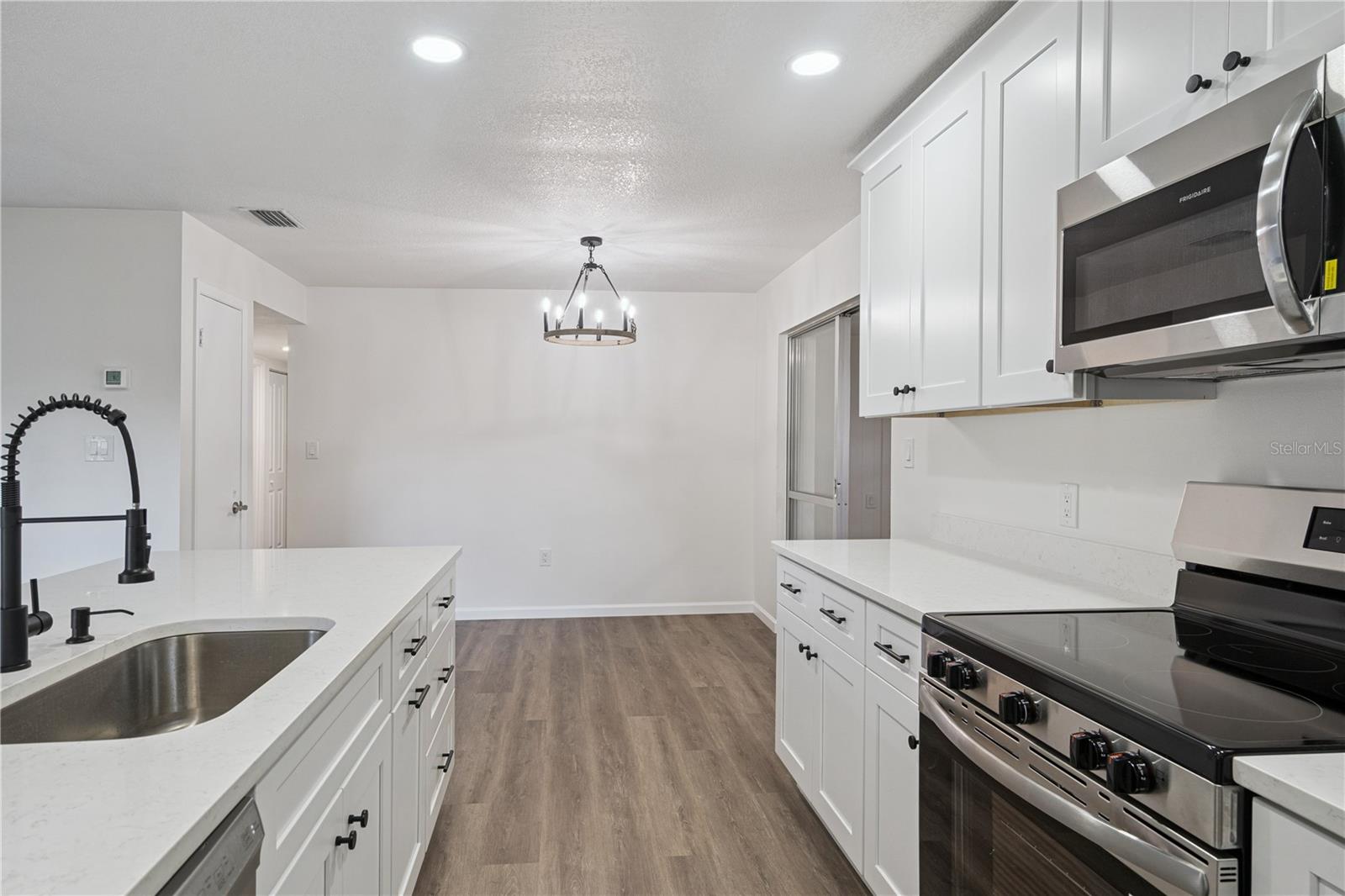 LEESBURG BEVERLY SHORES - Residential