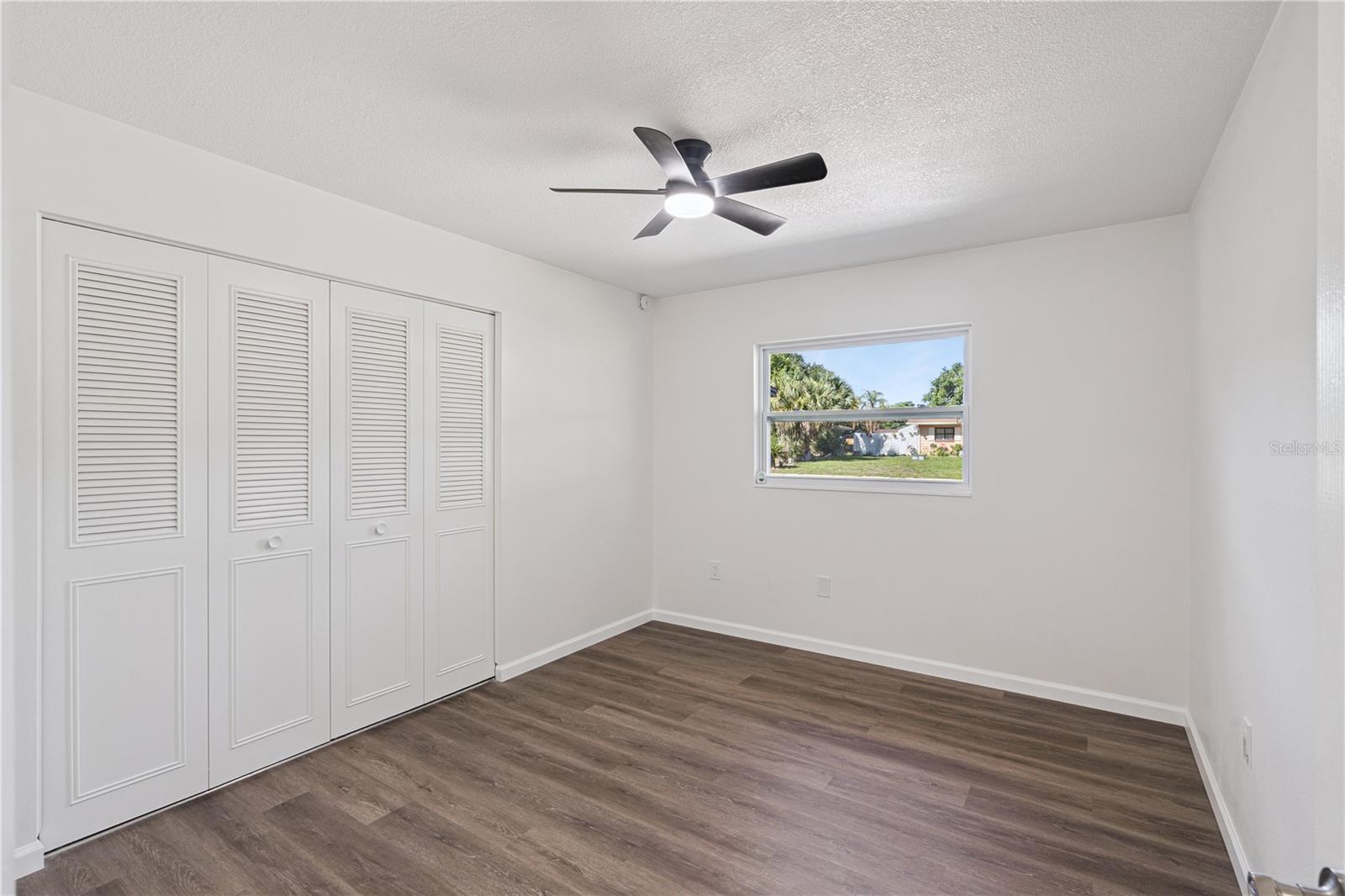 LEESBURG BEVERLY SHORES - Residential