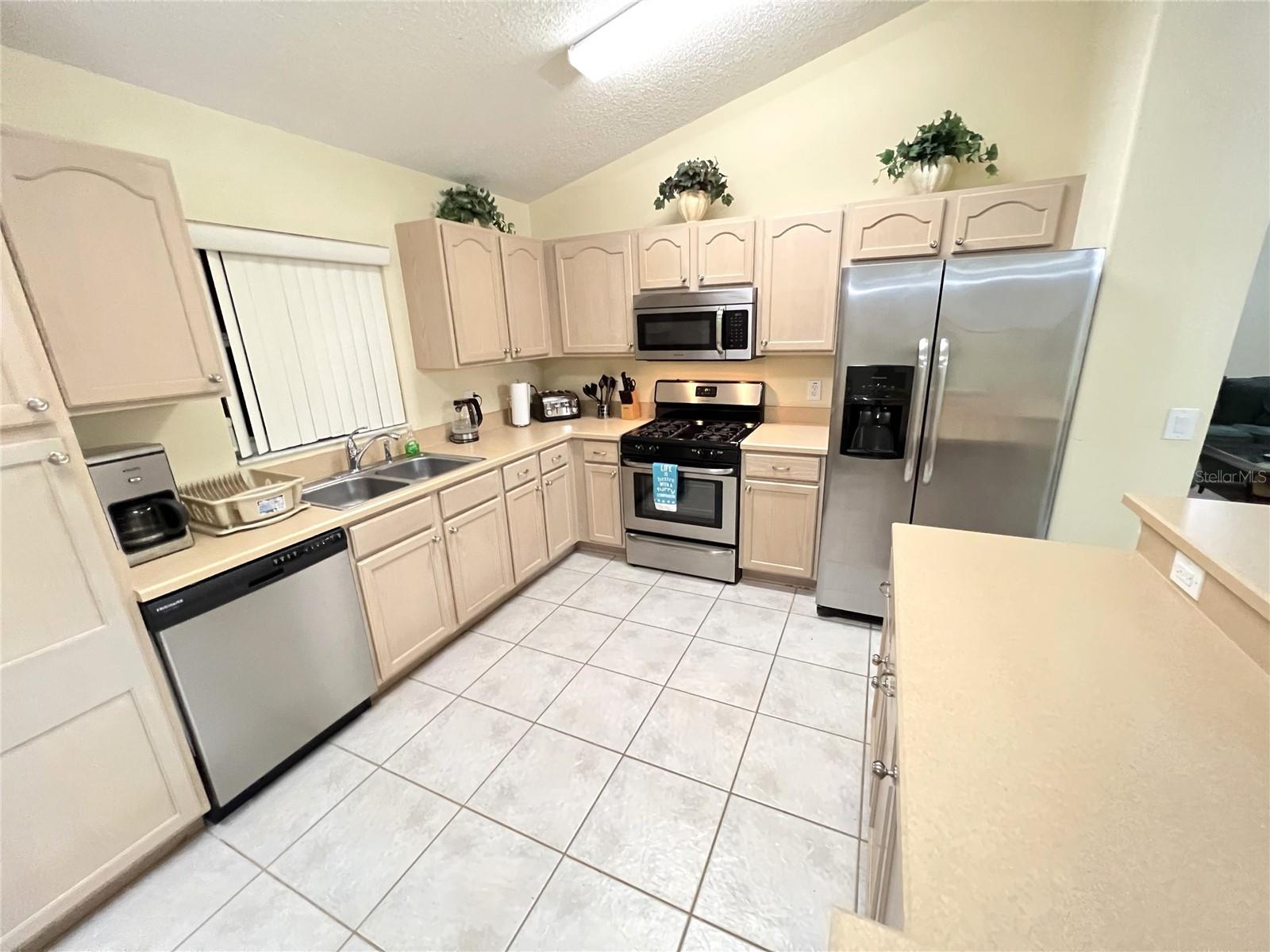 2581 ONEIDA LOOP