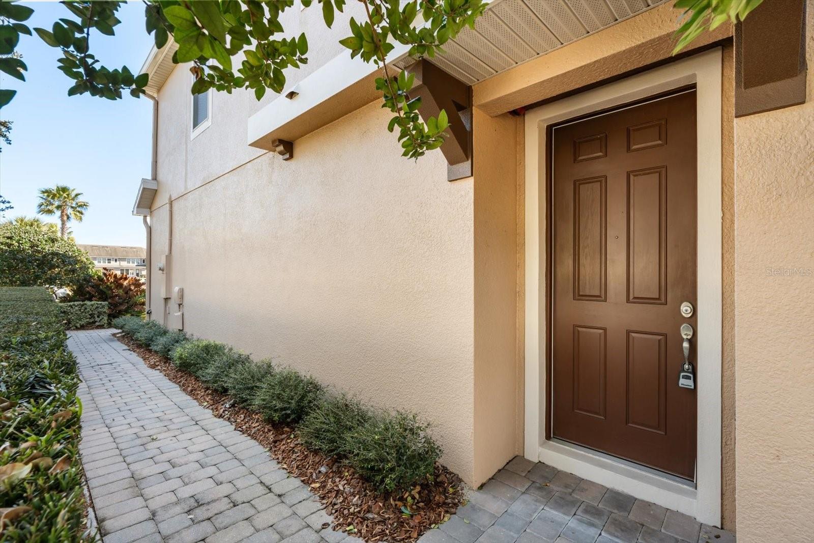 Casas a venda 2 - Jen Dantas 210 MERRY BROOK CIRCLE