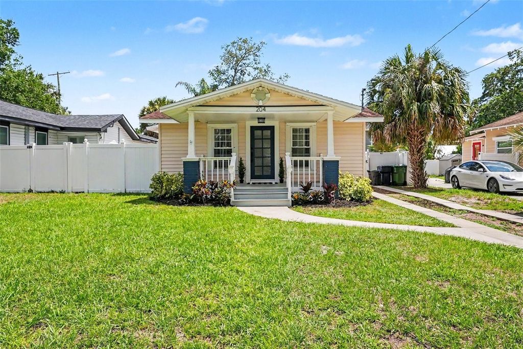 Photo of 204 W Jean Street, Tampa, FL 33604 (MLS # TB8508314)