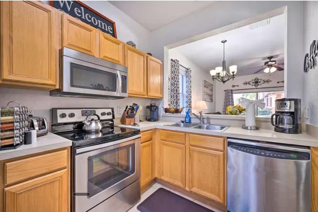 REGAL PALMS AT HIGHLAND RESERVE PH 03 - Residential